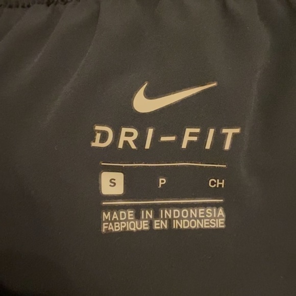 Nike joggers - Picture 3 of 4